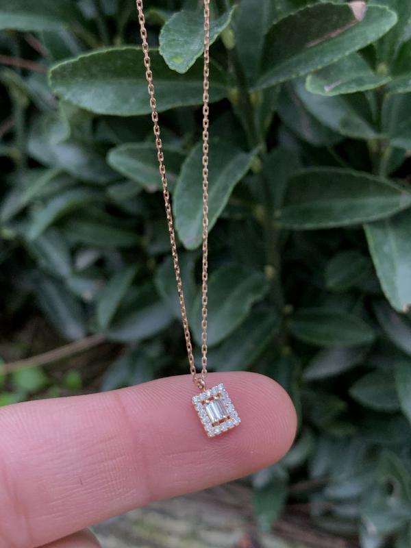 Baguette- Minimal Diamond Necklace