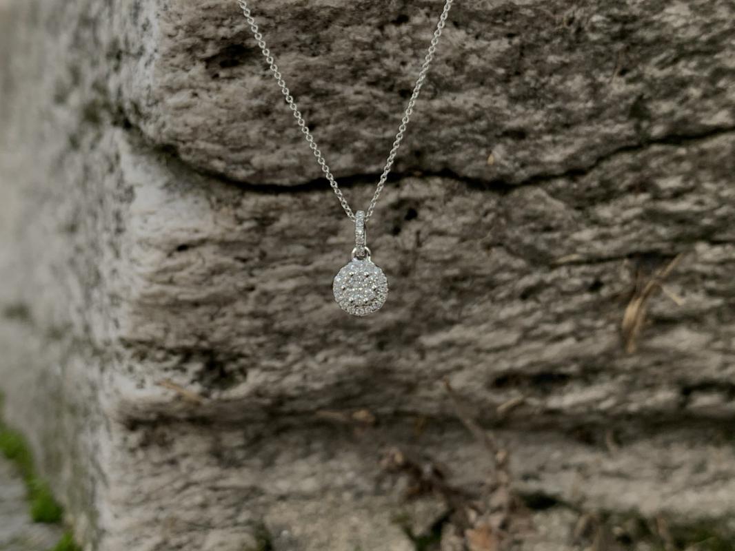 Pétite- Coronet Diamond Necklace