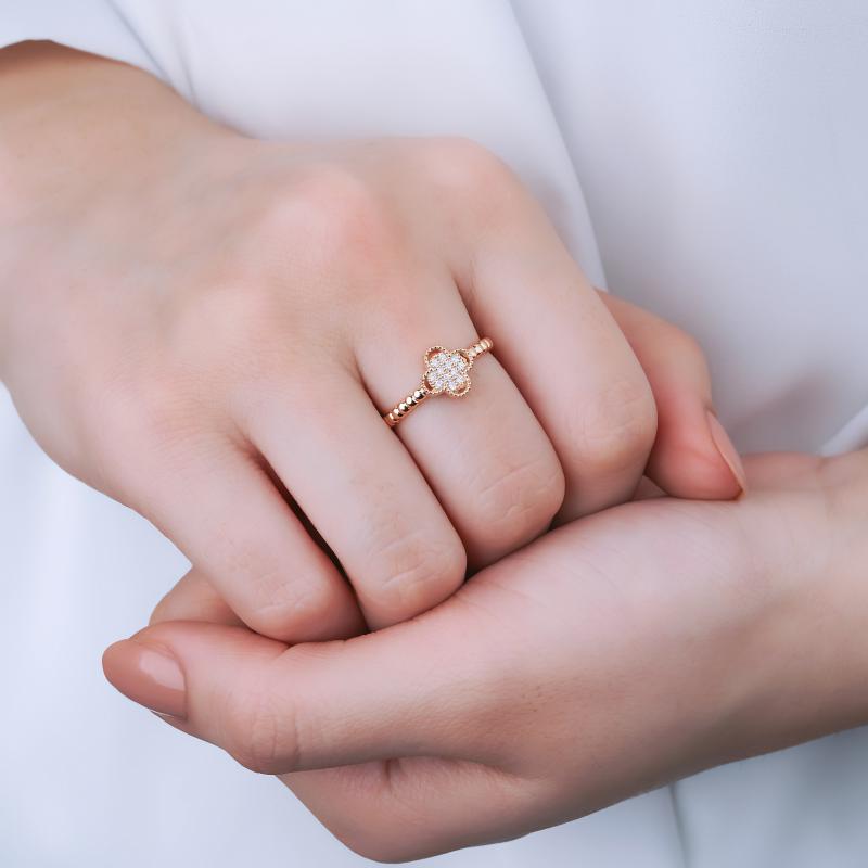 Pétite- Charm Diamond Ring