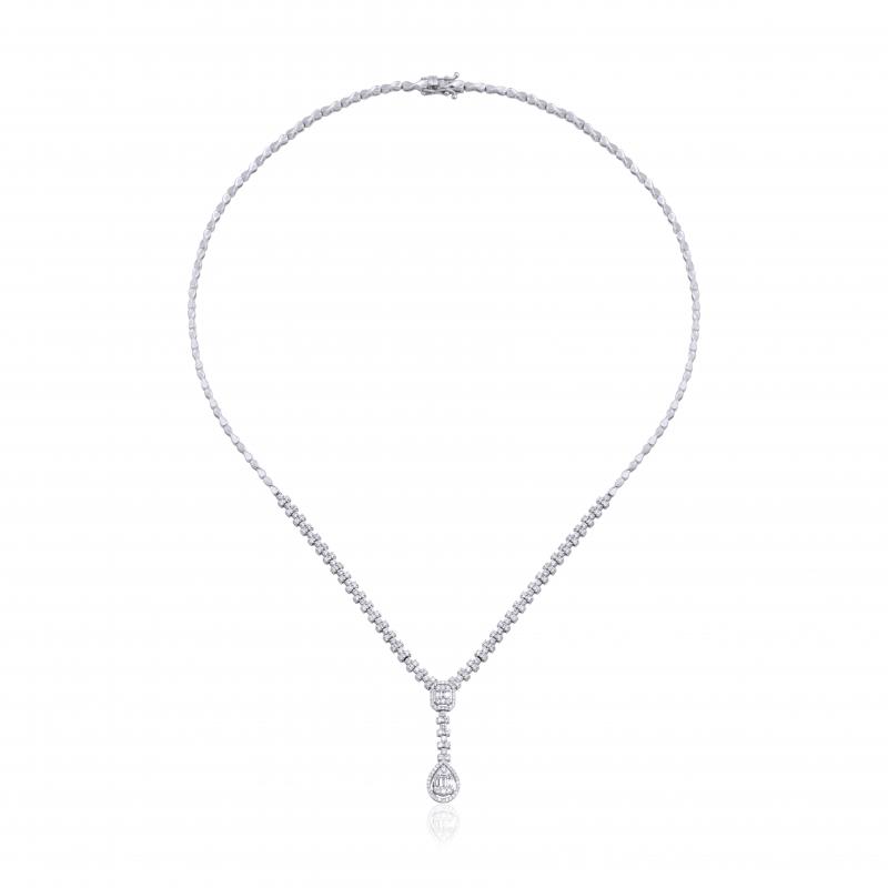 Queen- Pear Shaped Diamond Necklace