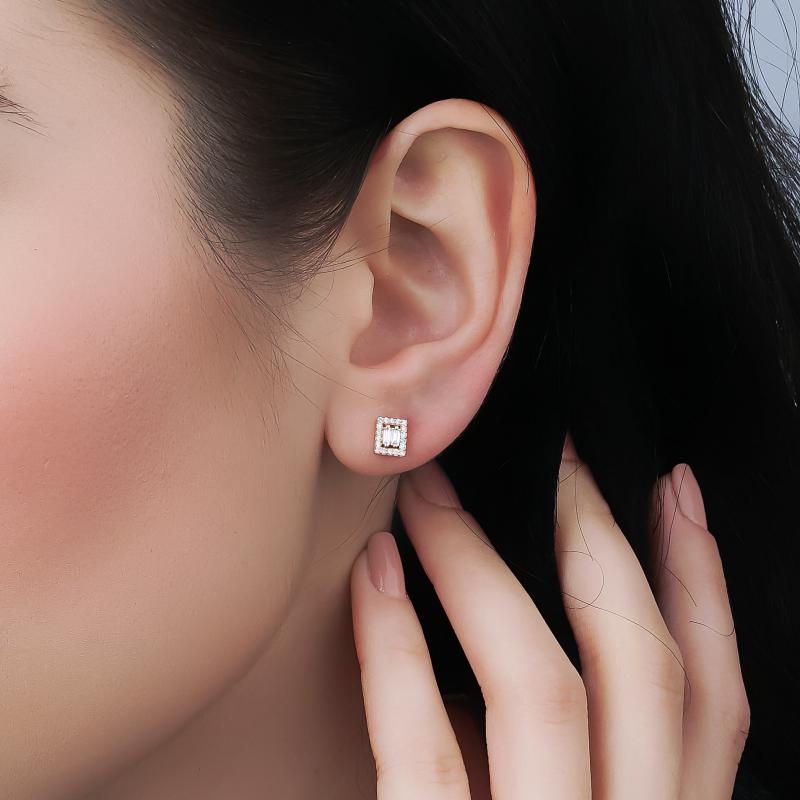 Baguette- Diamond Minimal Earring