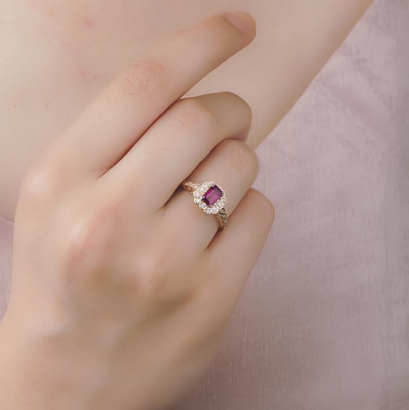 Vintage- Rhodolite And Diamond Ring