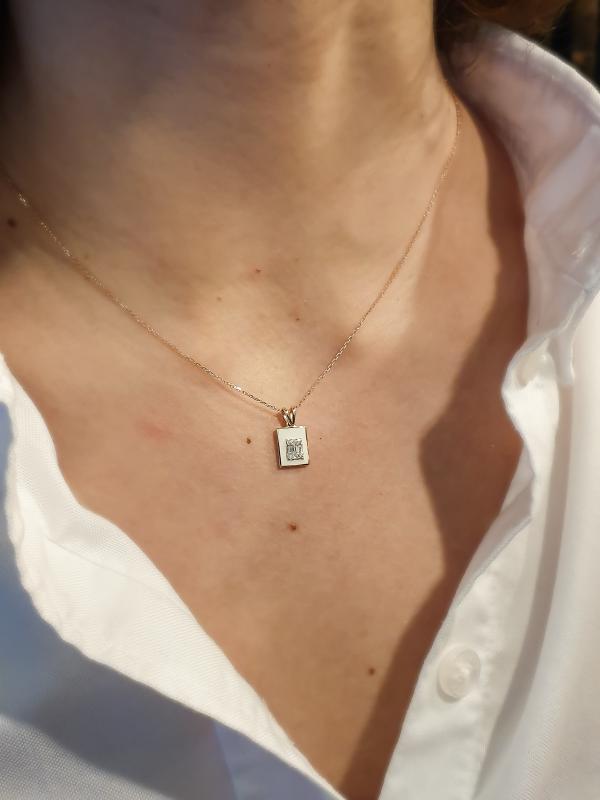 Iris- Asimetric Diamond Necklace