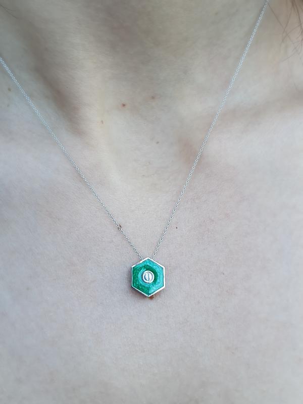 Iris- Honeycomb Necklace