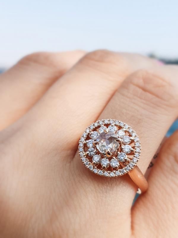 Pétite- Rosecut Flower Engagement Ring