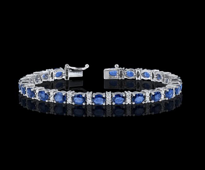 Baguette- Diamond Minimal Design Ring