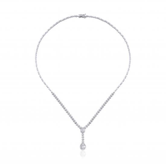 Queen- Pear Shaped Diamond Necklace
